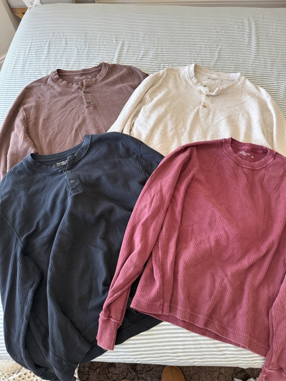 Set of 4 Men’s Abercrombie Long Sleeve Henleys
